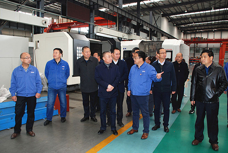 天水市委書(shū)記王銳來(lái)星火機(jī)床公司調(diào)研
