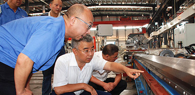 天水市委常委、常務副市長趙四輩一行在星火公司調研