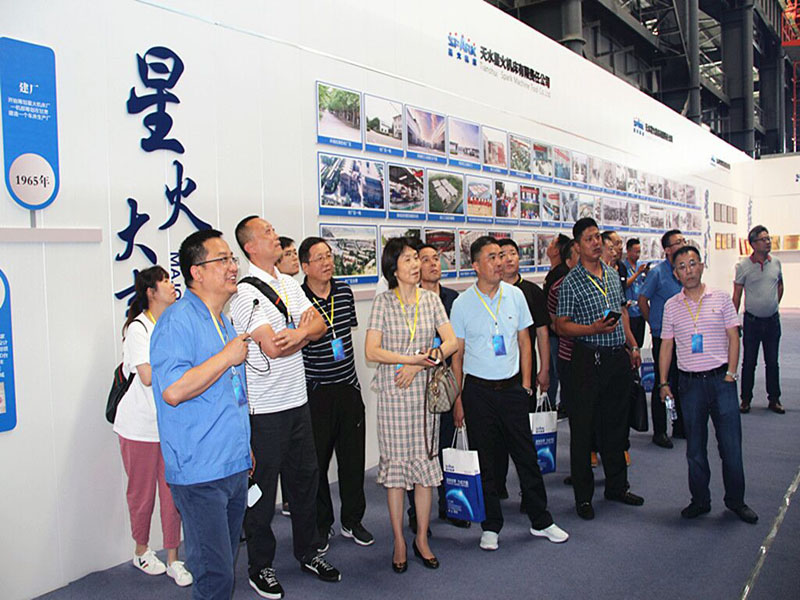 星火機床集團隆重召開2019年度中國區(qū)經(jīng)銷商大會