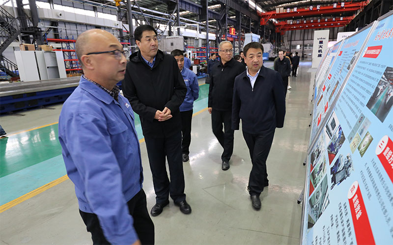 市委常委政法委書記劉天波來星火機床公司調(diào)研