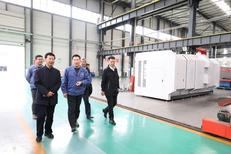 甘肅省天水裝備制造重點企業智能化改造調研組來星火機床公司調研