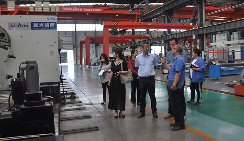 中科院蘭州化物所周峰一行來(lái)星火公司調(diào)研