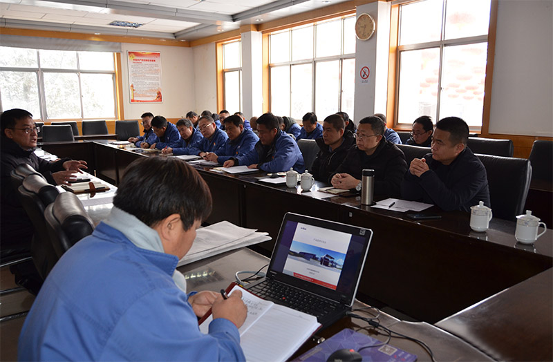 星火機(jī)床公司召開產(chǎn)品研討會(huì)