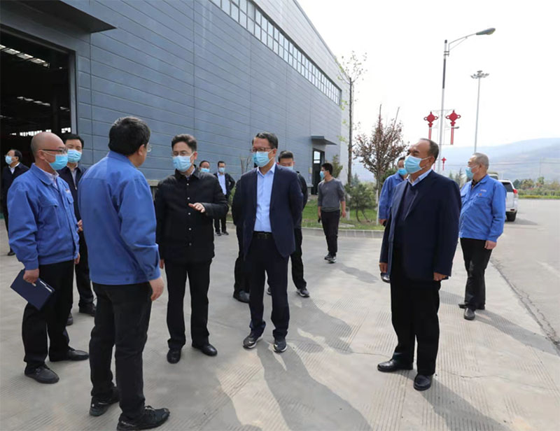 市長王國先一行調研星火機床公司復工復產工作