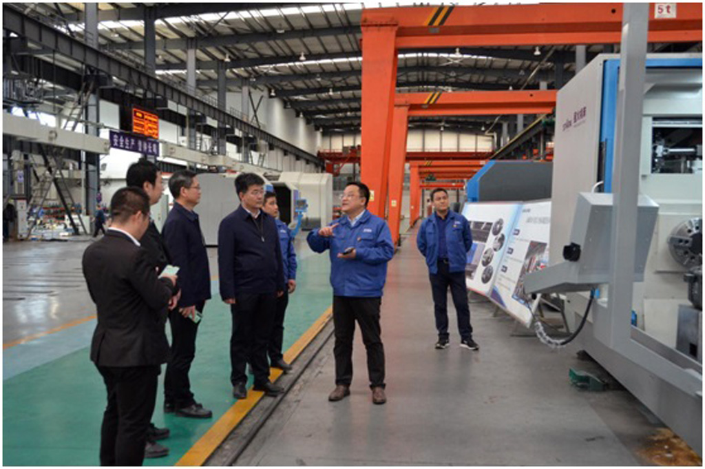 通號創新投資集團江系貴一行到星火機床公司調研