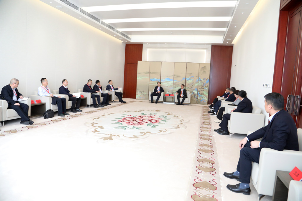 中國機床工具工業協會會長毛予鋒在北京與甘肅省市領導會見座談