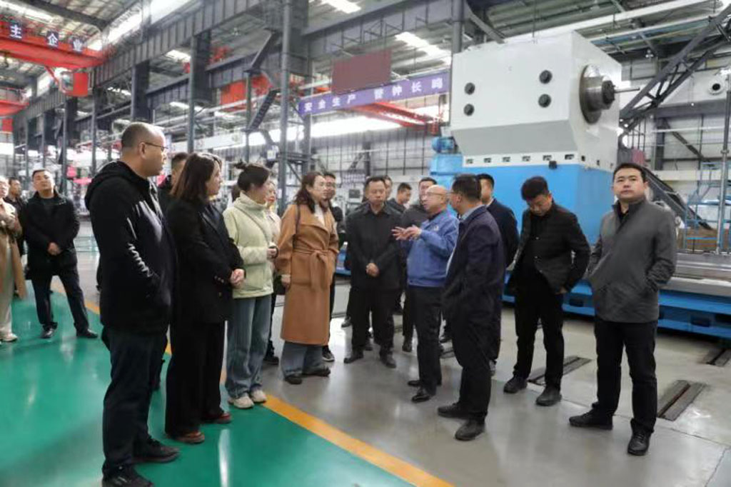 感受地方工業文化,汲取發展智慧力量,市委黨校中青班學員參觀調研星火公司