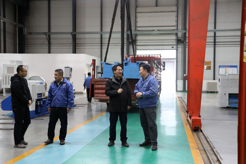 省國投集團公司領導馬海福來星火數控調研并座談