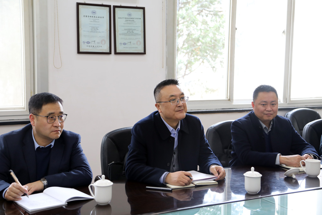 甘肅工業(yè)職業(yè)技術(shù)學(xué)院領(lǐng)導(dǎo)來(lái)星火數(shù)控公司洽談校企合作