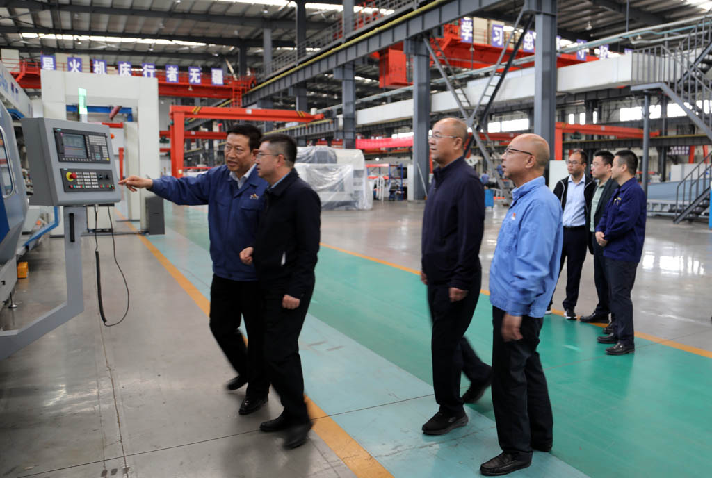 甘肅省國資委領導蒞臨星火數(shù)控調(diào)研指導