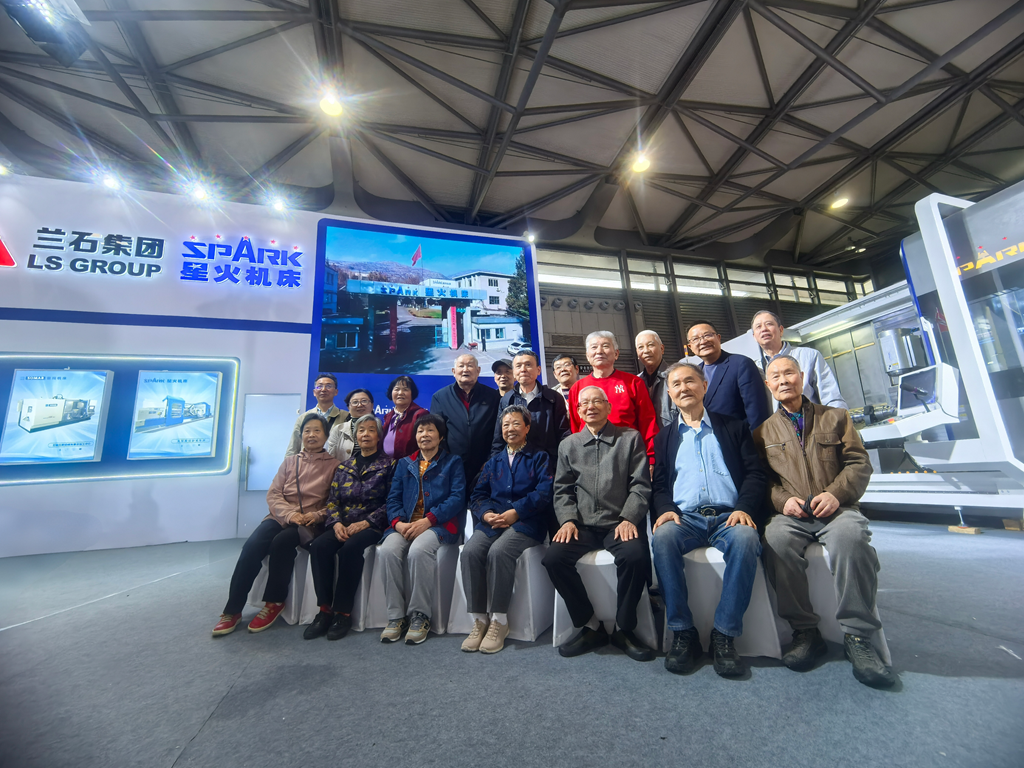 星火數控圓滿收官第十四屆中國數控機床展覽會